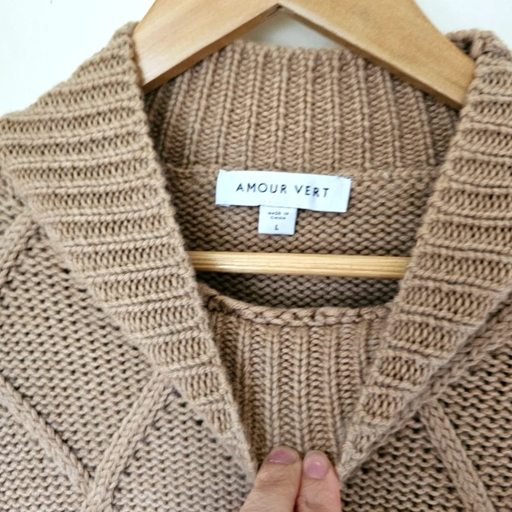 NWOT•Amour Vert wool sweater (L) - Picture 9 of 12